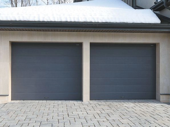 Секционные ворота 3700х2450 мм антрацитовые DoorHan RSD02, taganrog.doorhan.ru